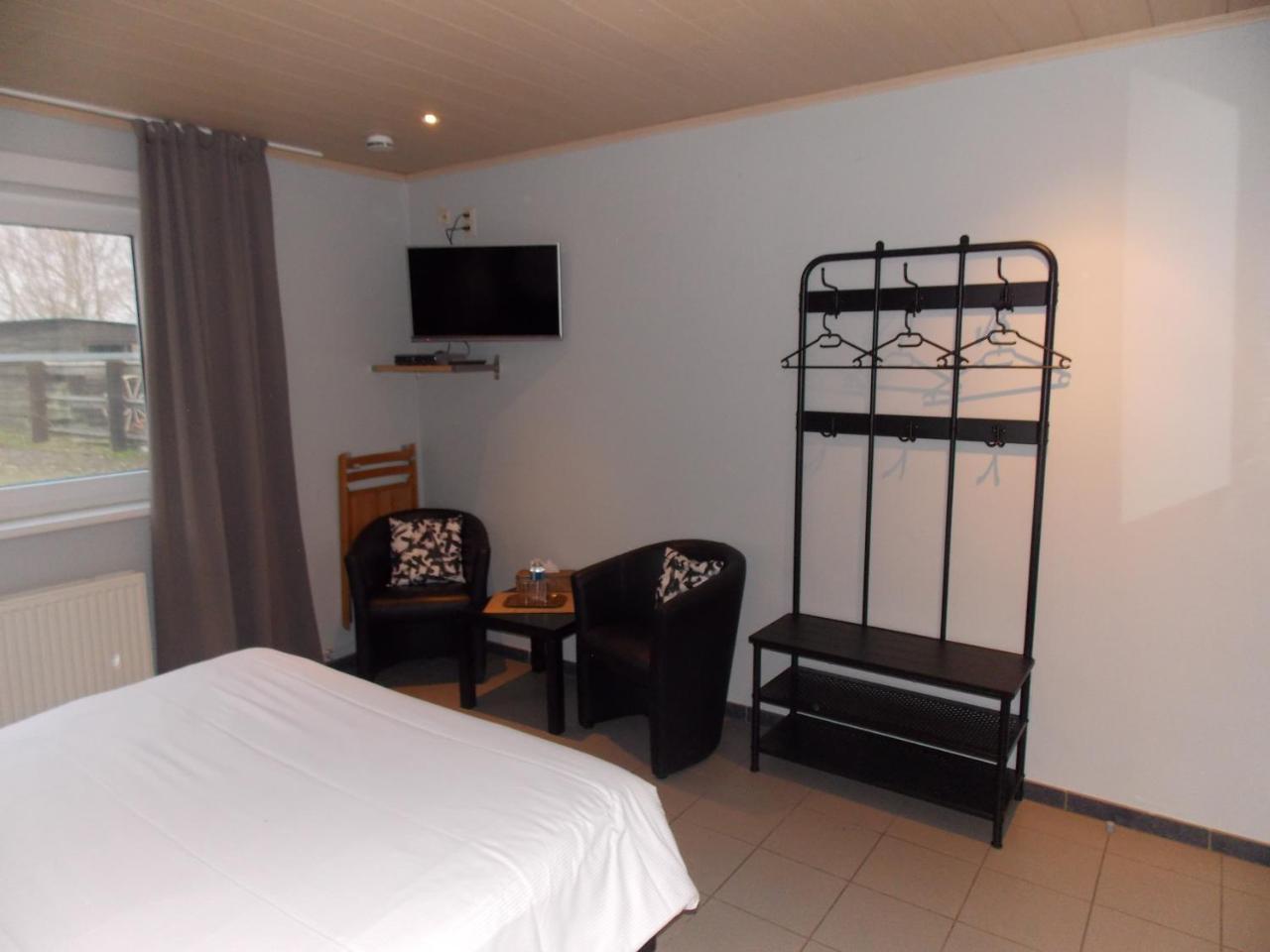 B&B De Linde Wijtschate Esterno foto